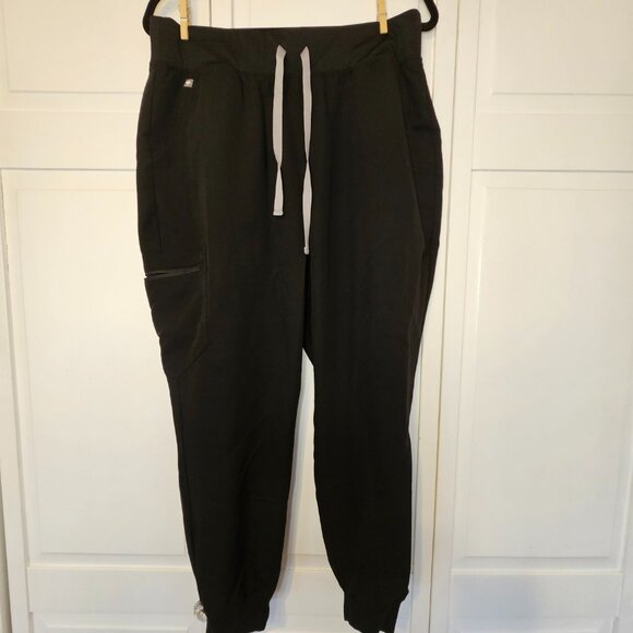 Figs Black Zamora™ High Waisted - Petite Jogger Scrub Pants XL - Black - petite - Picture 5 of 13